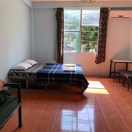Army Barracks Guesthouse Vang Vieng Exterior photo