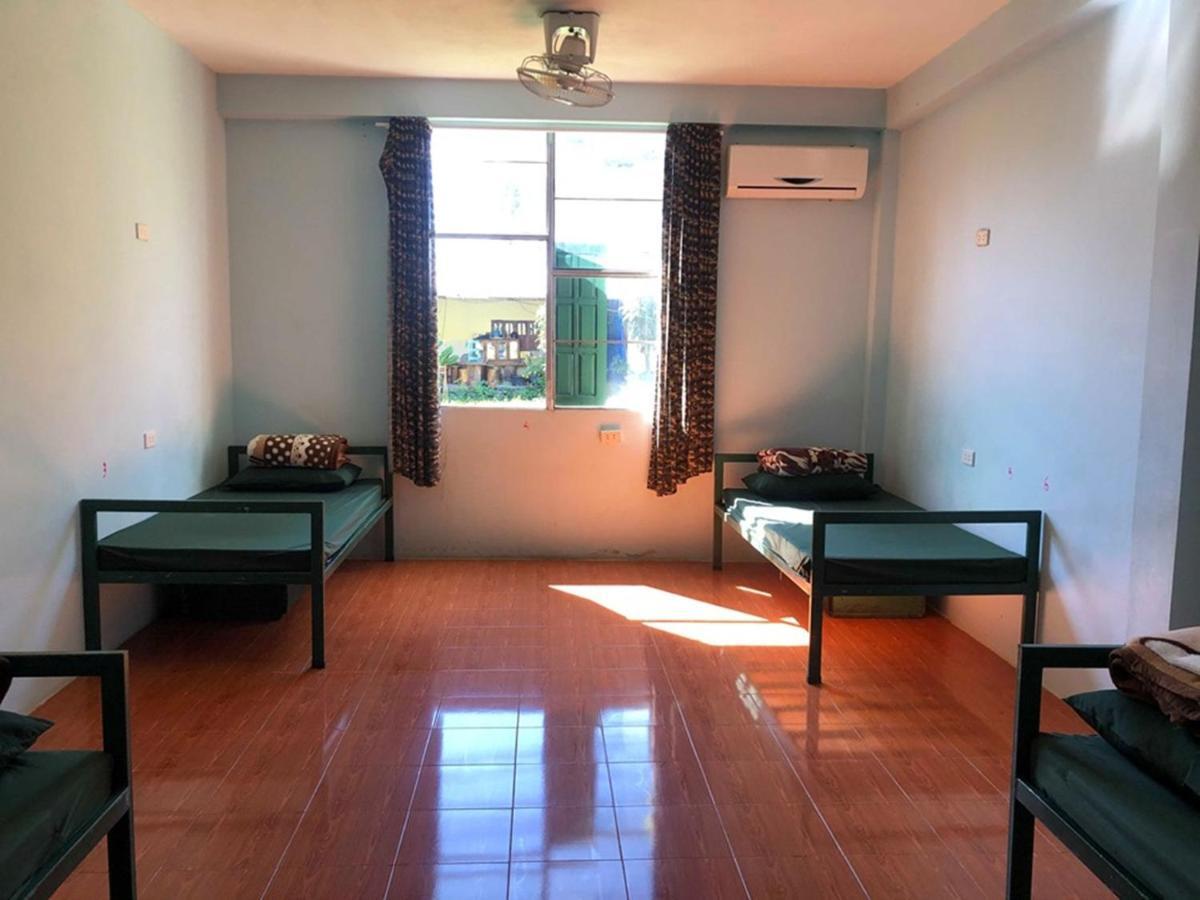 Army Barracks Guesthouse Vang Vieng Exterior photo